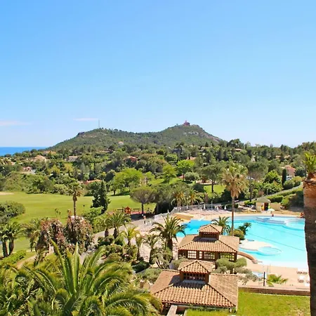 Agay Cap Esterel Village : 2 Pieces Vue Golf, R4 - Ref 338la Saint-Raphael (Var)